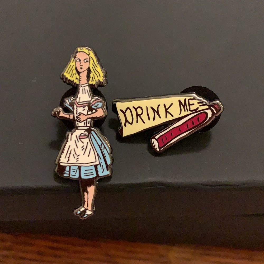 NWOT Alice in Wonderland enamel pins